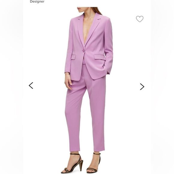 Hugo BOSS

Paperbag Belted-Waist Pleated Regular Tapered Trousers - Picture 1 of 6